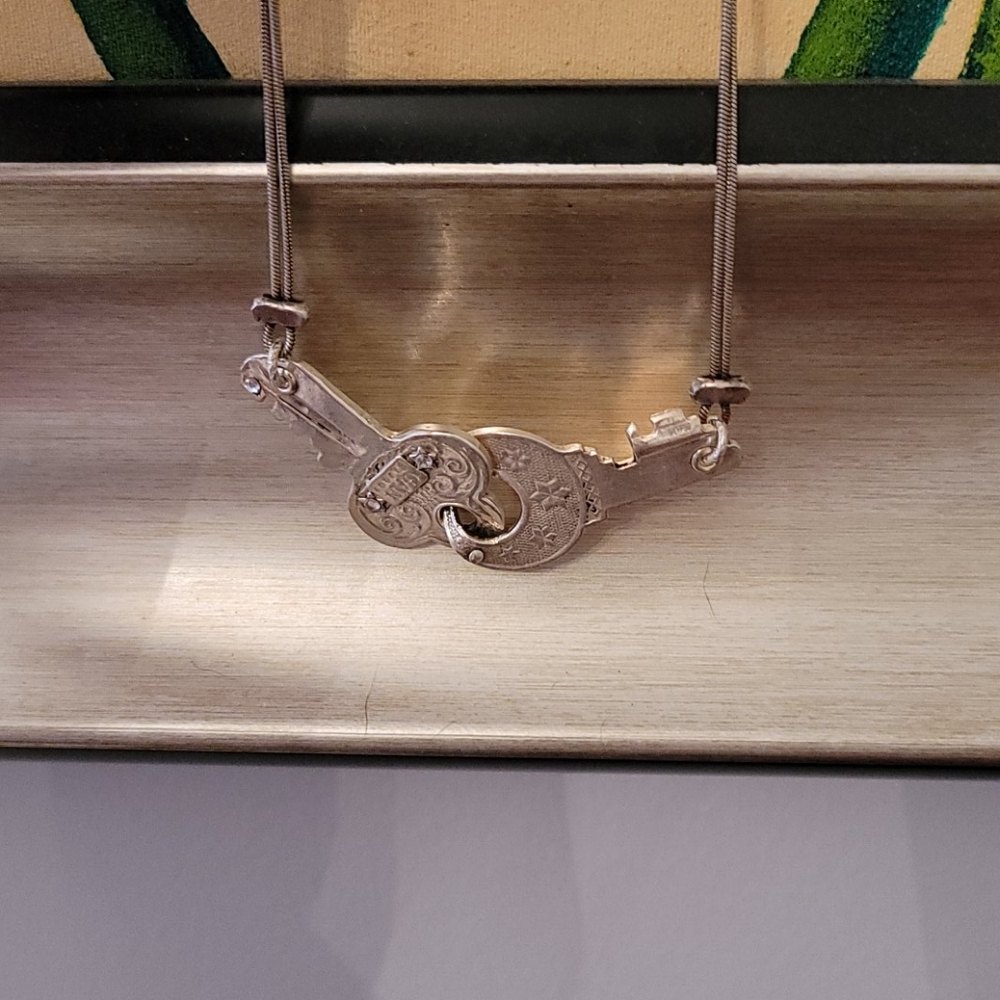 Bundle Gas Bijoux String Key Bracelet And Necklace - image 4